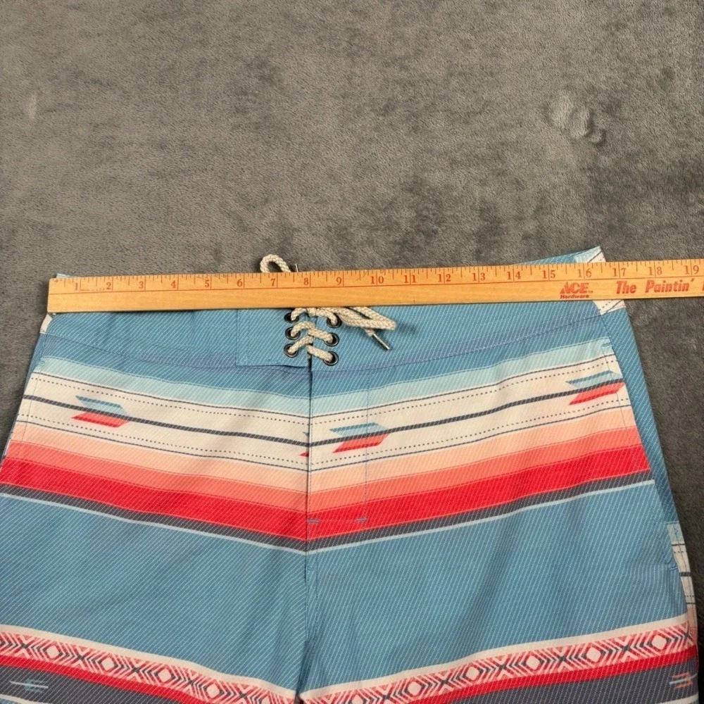 Faherty Board Shorts Mens 32 Blue Aztec Striped Swim Trunks Beach Surf Quick Dry